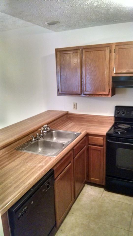1891 Tryon Dr - Photo 2 of 4