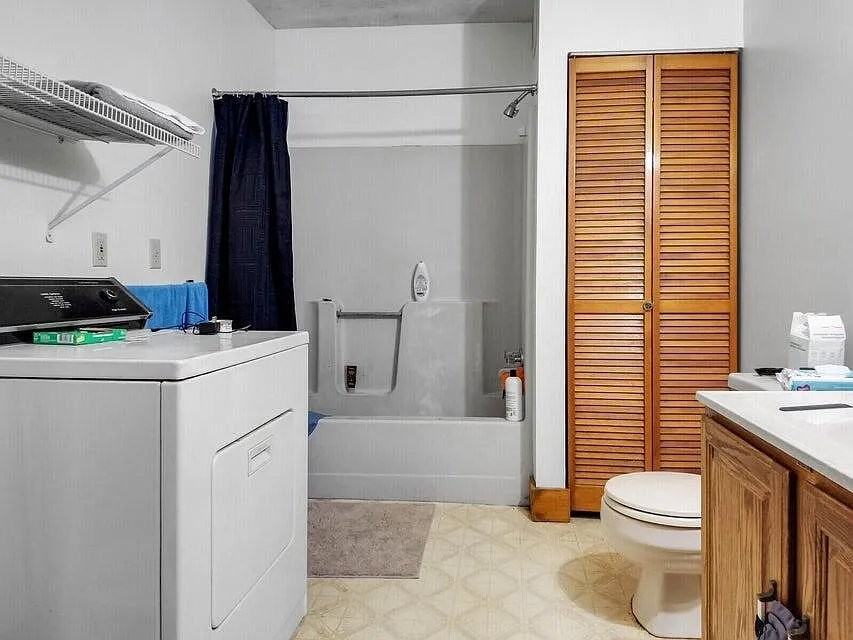 21 Bond St #A4 - Photo 2 of 11