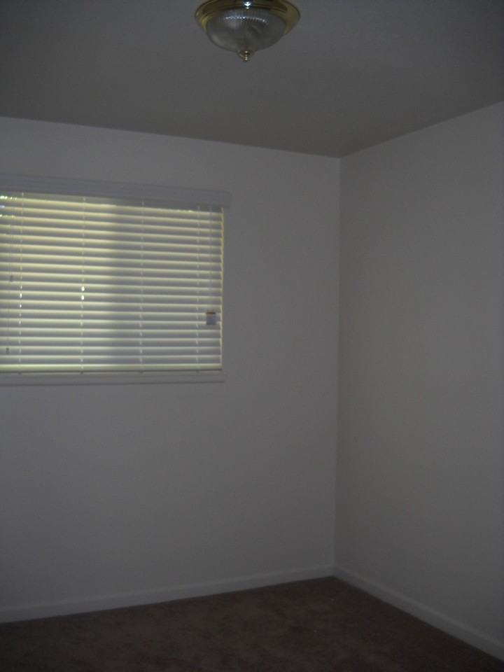 4255 N Augusta St - Photo 6 of 9