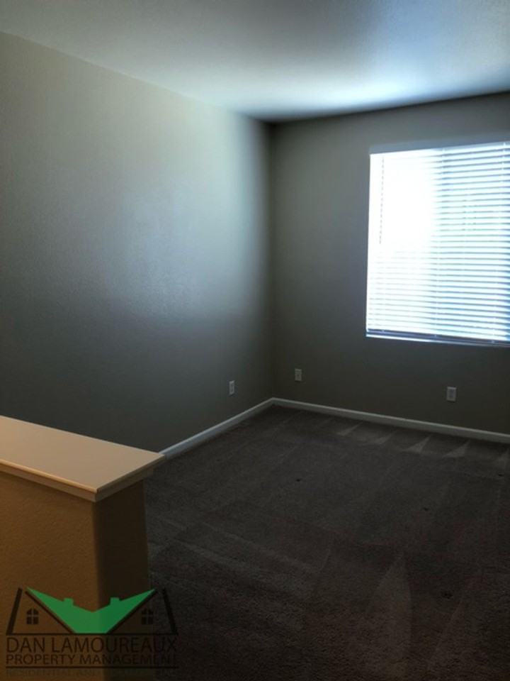 2386 Galvin Way - Photo 4 of 13