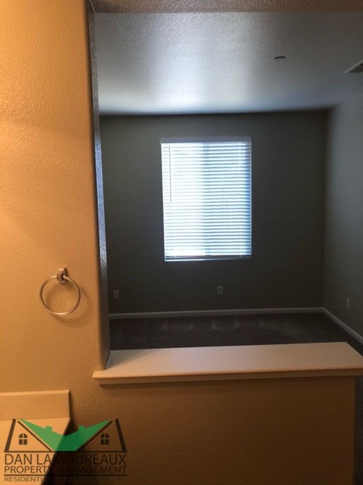 2386 Galvin Way - Photo 5 of 13