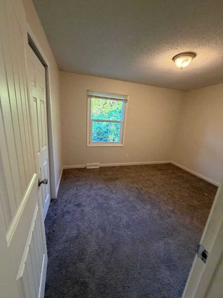 19 Melody Ln S - Photo 6 of 6