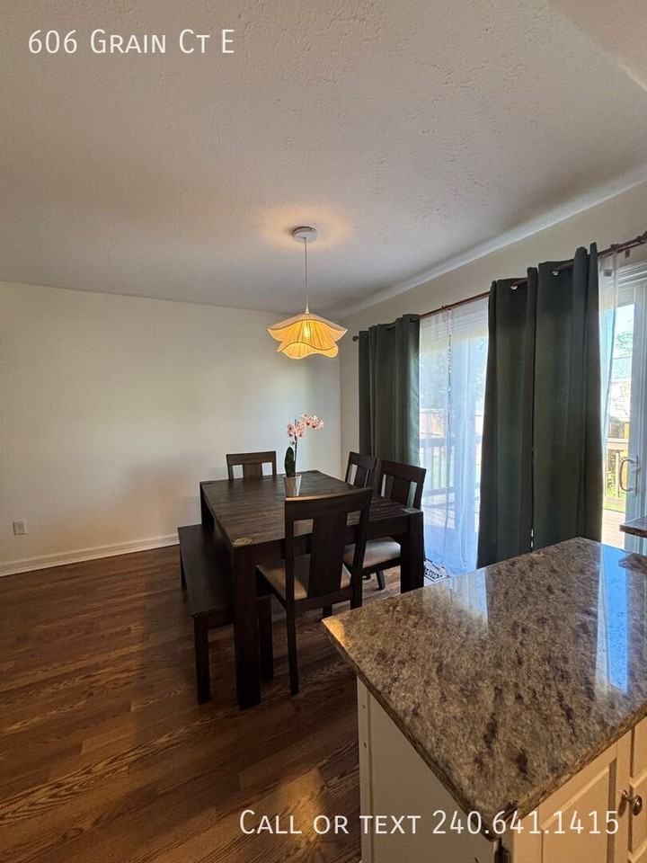 606 Grain Ct E - Photo 7 of 22