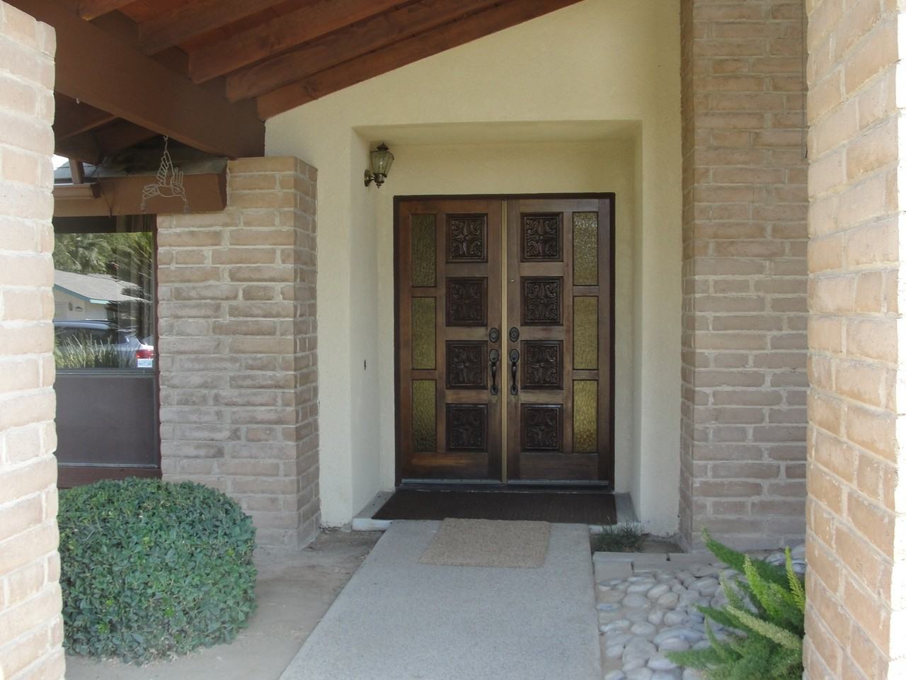 1660 Memory Ln - Photo 2 of 11
