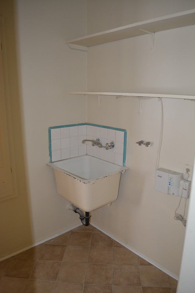 9016 Laurel Ave - Photo 7 of 12