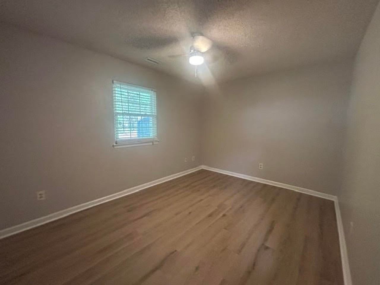 106 Audrey Ct - Photo 7 of 14