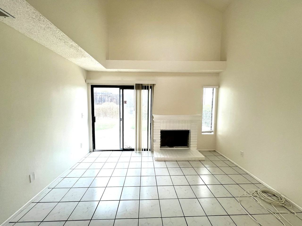 14258 Ranchero Dr - Photo 3 of 28