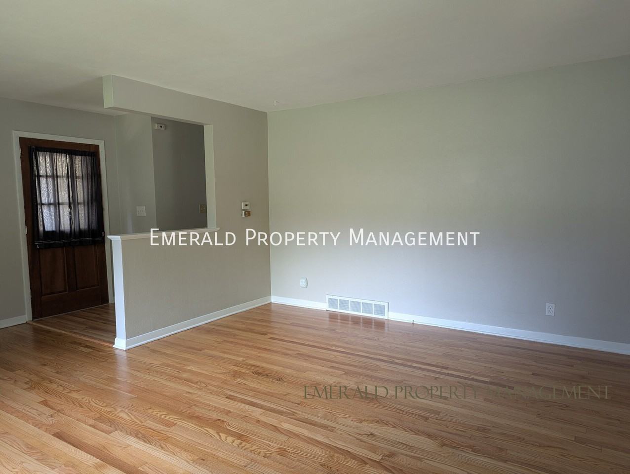 1904 Wisteria Rd - Photo 4 of 16
