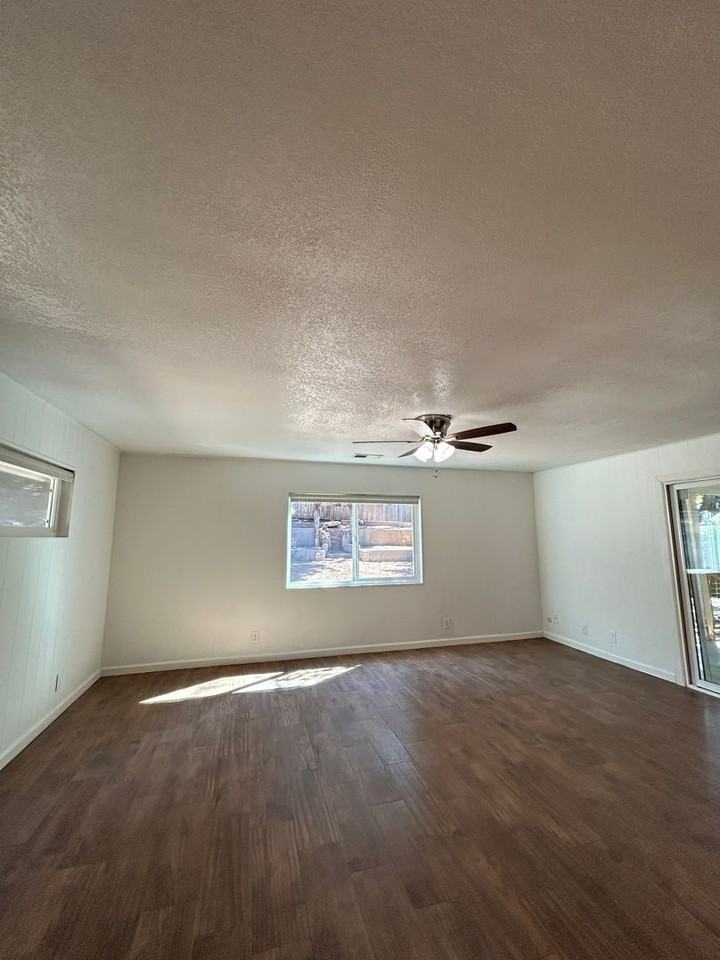 526 W Villanova Rd - Photo 6 of 19