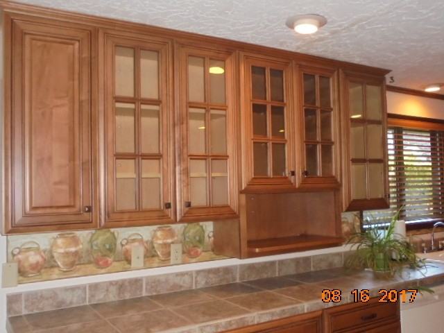911 Nw Oakwood Cir - Photo 5 of 11