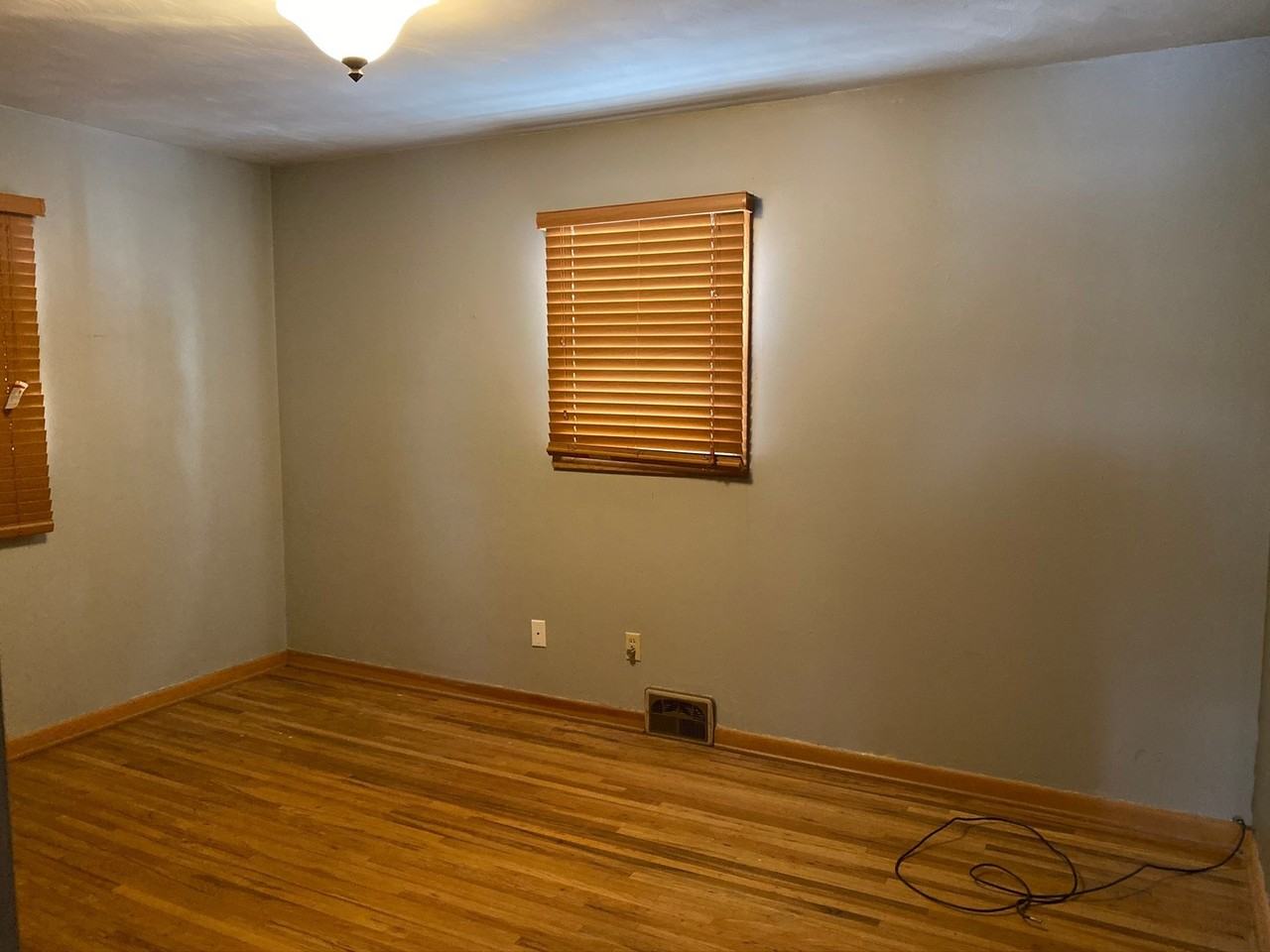 4823 S Canyon Rd - Photo 6 of 15