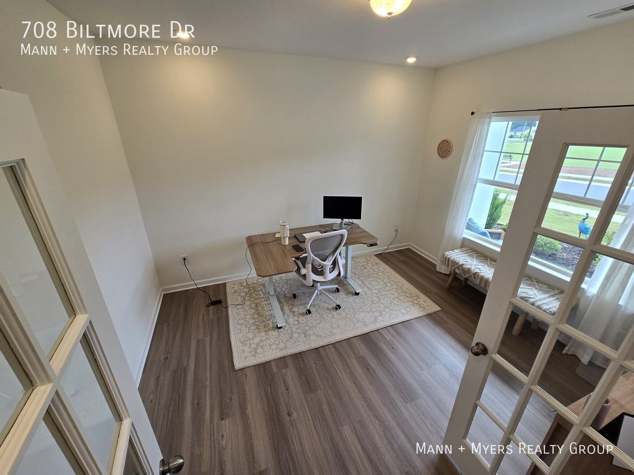 708 Biltmore Dr - Photo 5 of 35