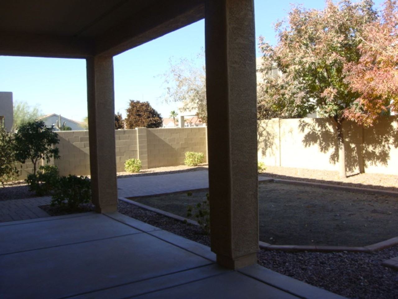 10442 W Los Gatos Dr - Photo 2 of 12