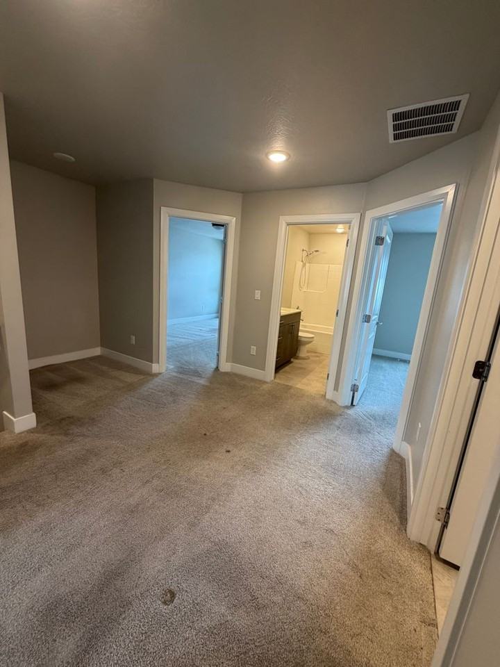 2086 N 325 W #17 - Photo 7 of 18