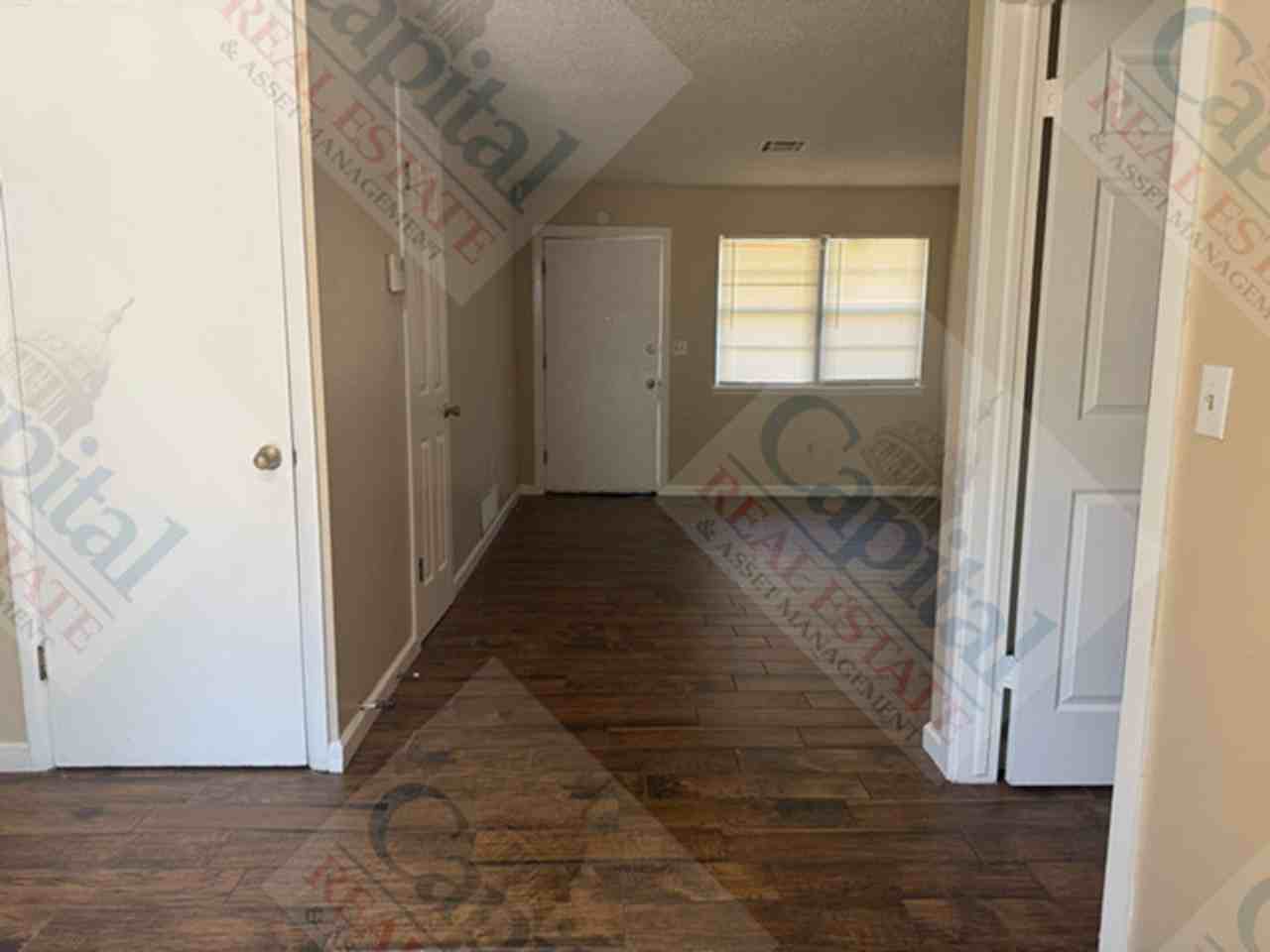 8624 Ne 33rd St - Photo 7 of 31