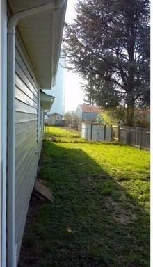 1201 Hoquiam Ave Ne - Photo 3 of 11