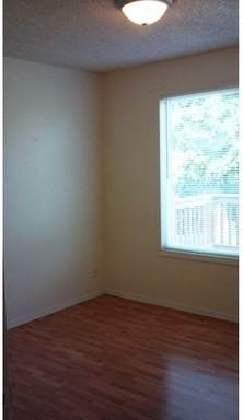 1201 Hoquiam Ave Ne - Photo 5 of 11
