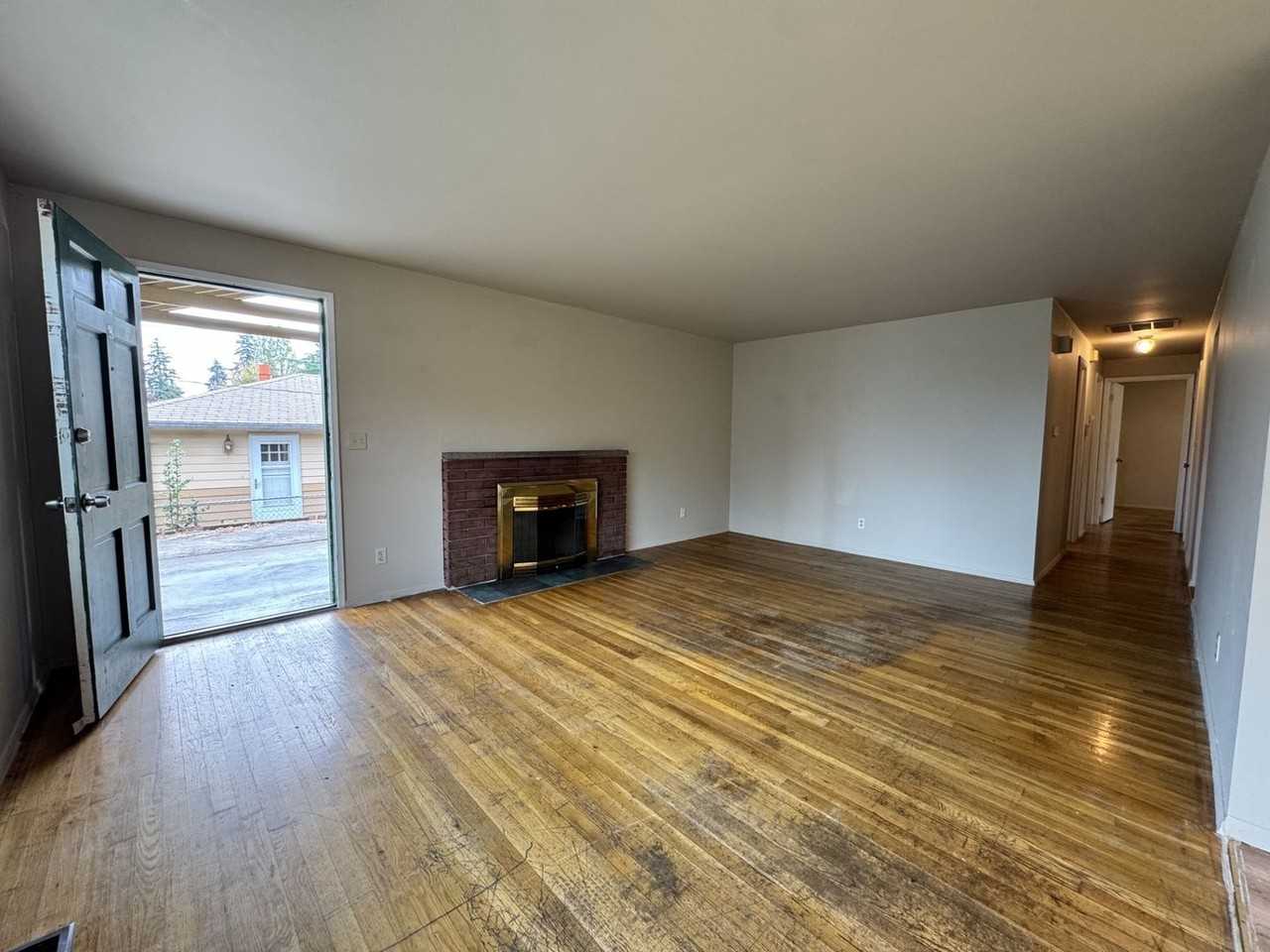 5319 S Leo St - Photo 3 of 26