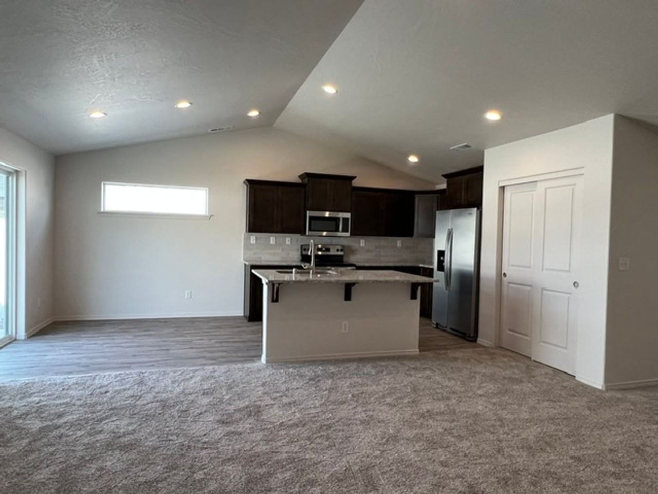 4218 W Wood Ct - Photo 6 of 27