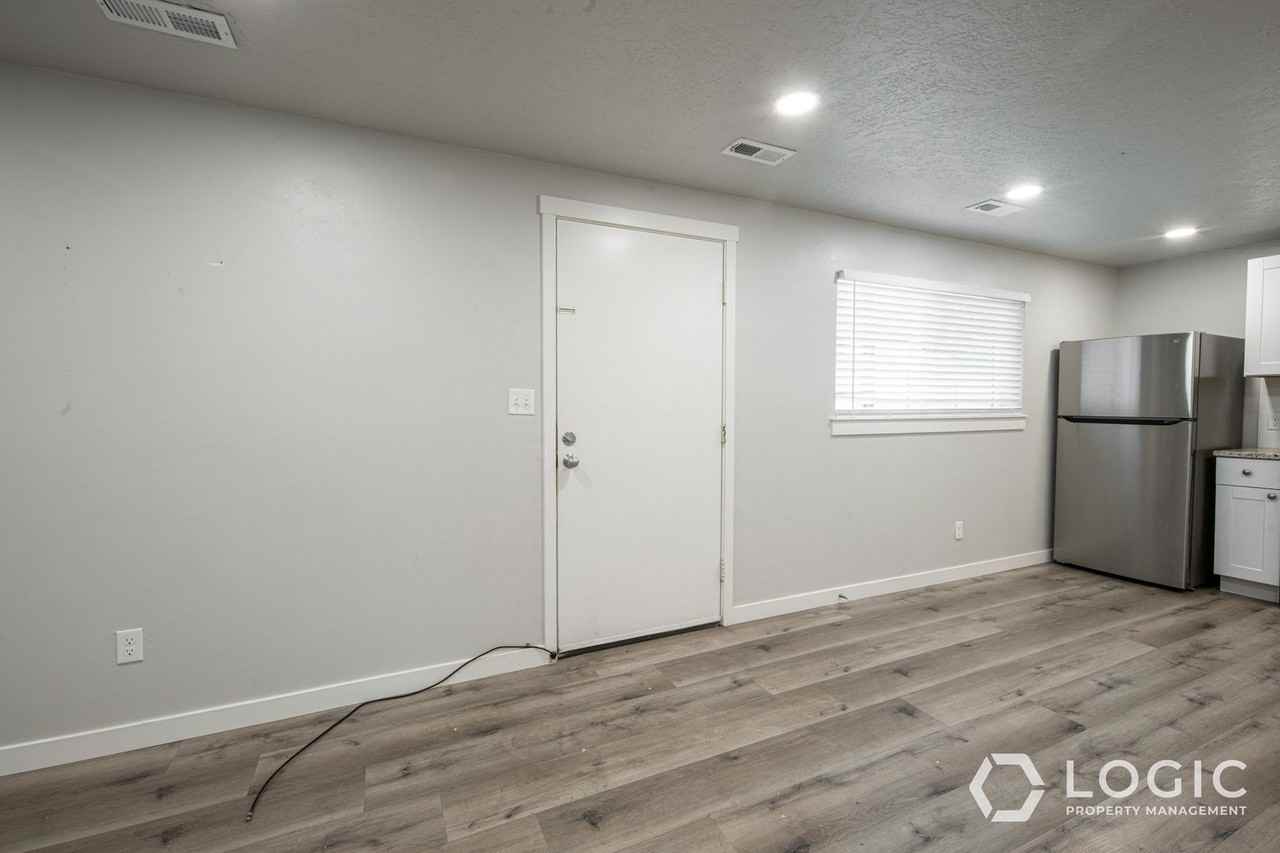 138 S 300 W #3 - Photo 3 of 12