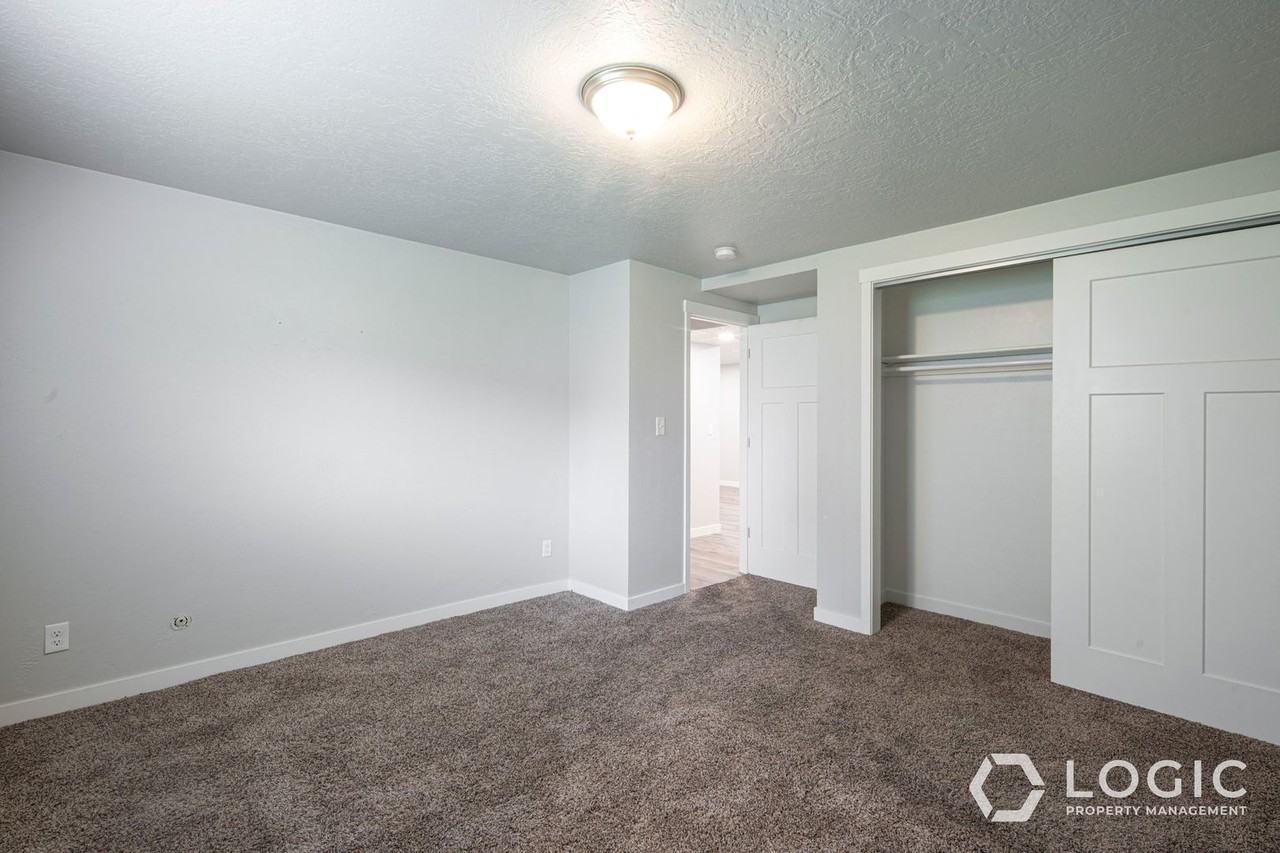 138 S 300 W #3 - Photo 7 of 12