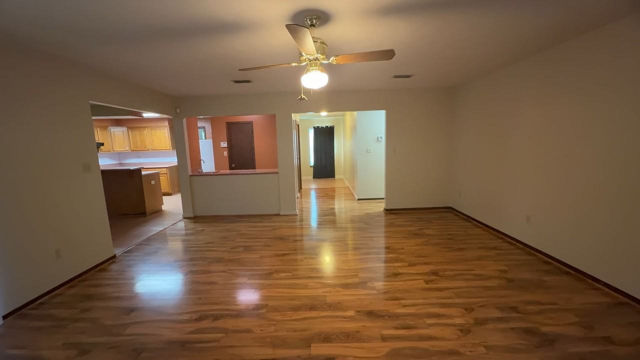 5520 Sunwood Rd - Photo 6 of 14