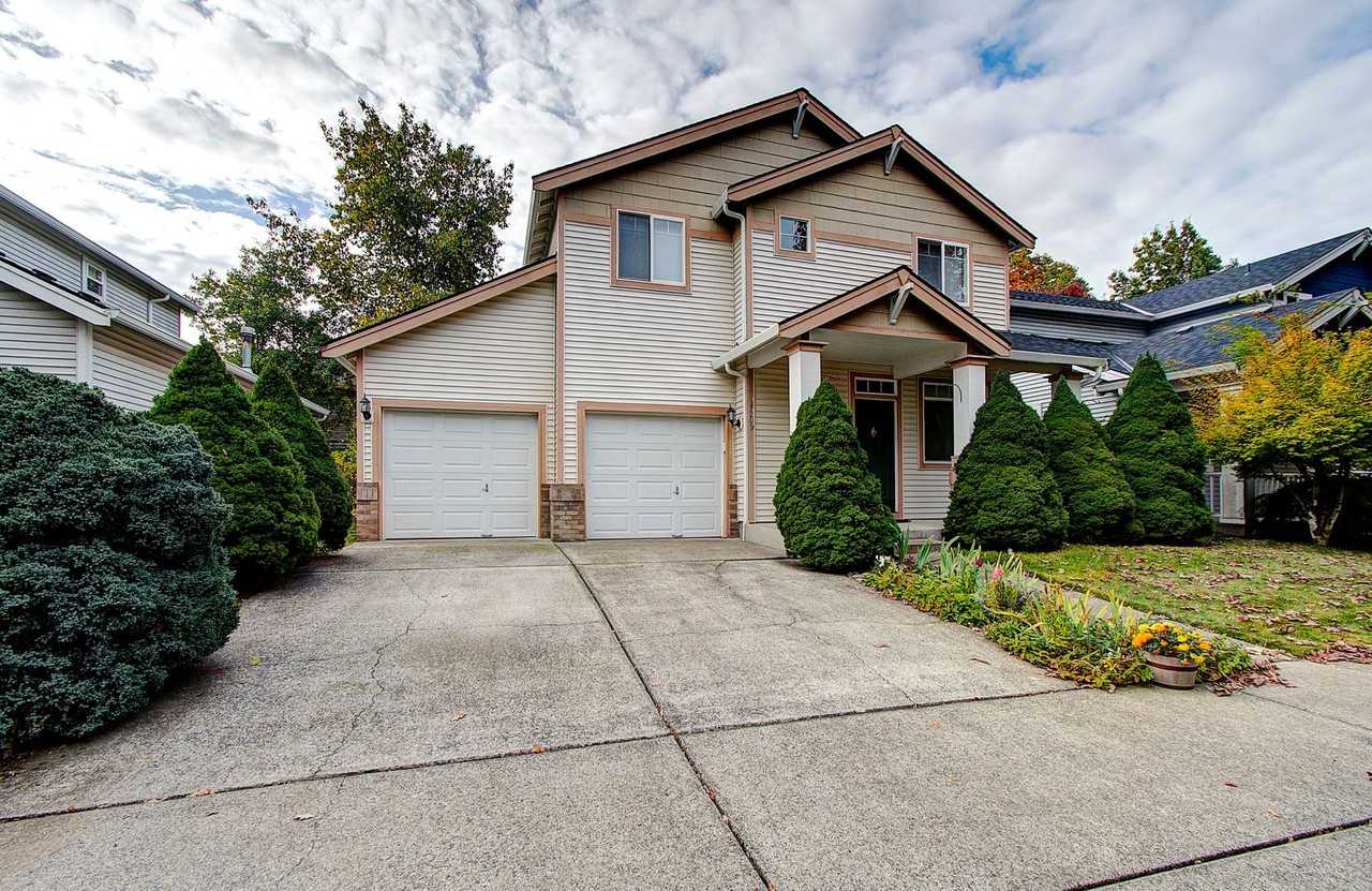 17209 Se 21st St - Photo 2 of 33