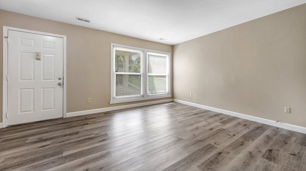36 Lee Dr #D - Photo 5 of 18
