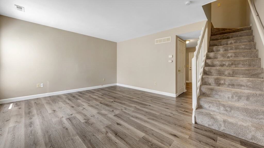 36 Lee Dr #D - Photo 6 of 18