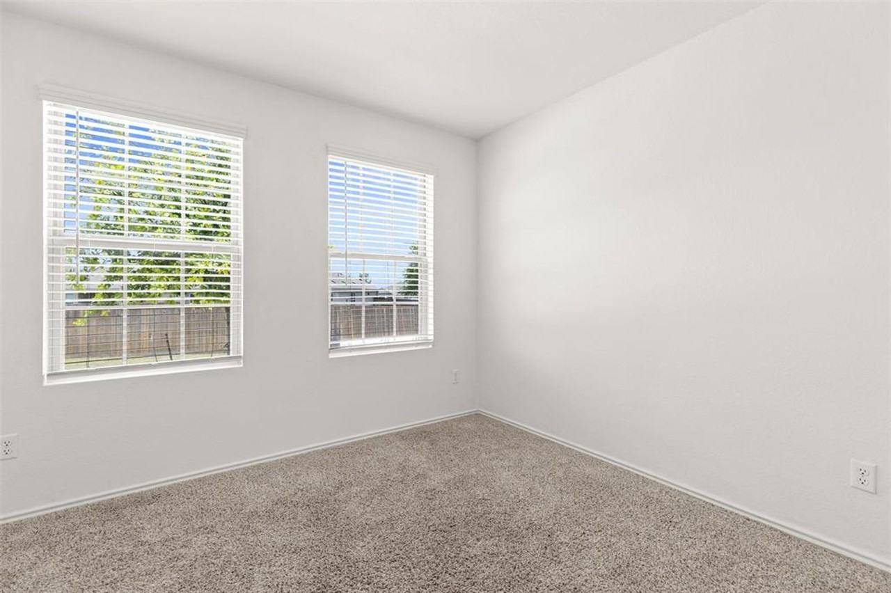 509 Callisto Ct - Photo 5 of 17