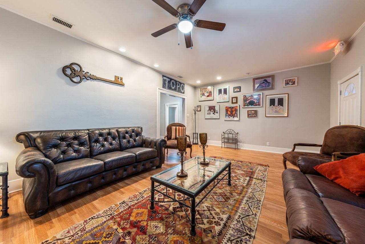 2511 San Gabriel St - Photo 4 of 50
