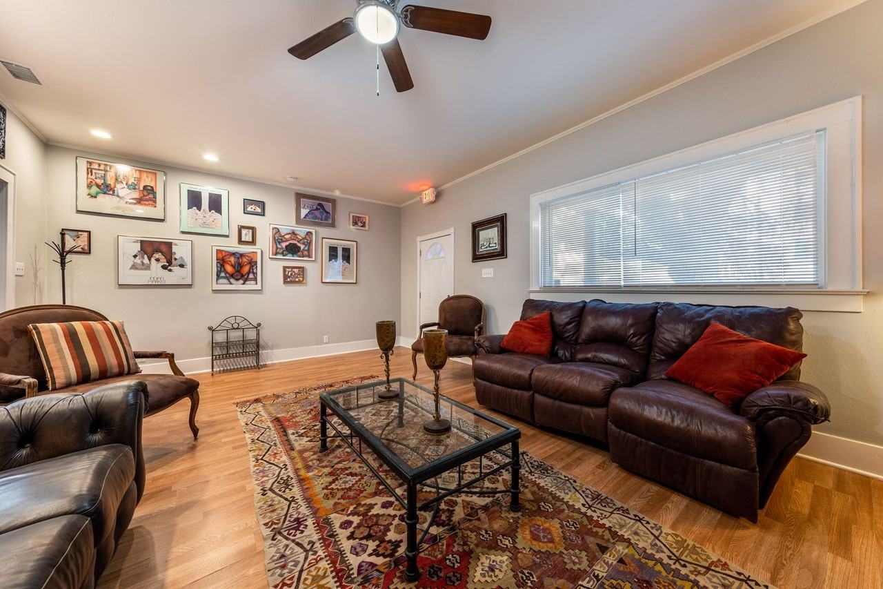 2511 San Gabriel St - Photo 5 of 50