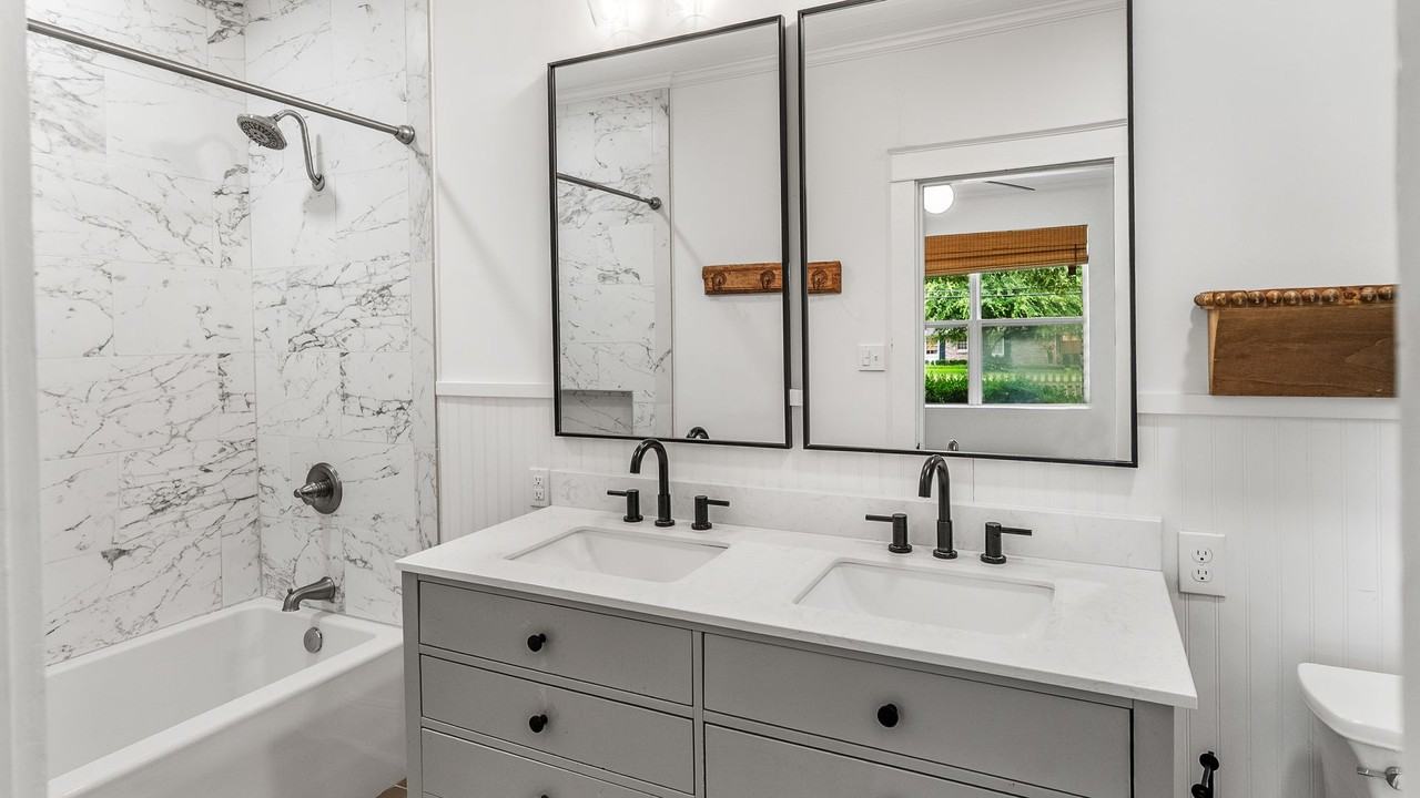 1447 Lee Dr - Photo 6 of 14