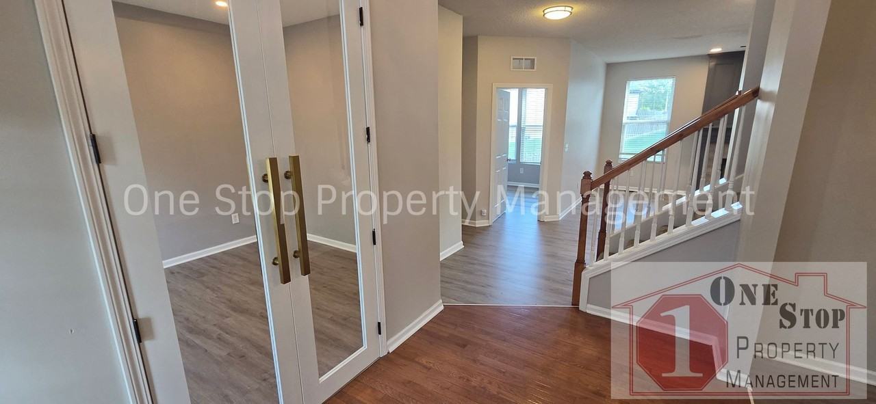 5501 N Bell St - Photo 4 of 35