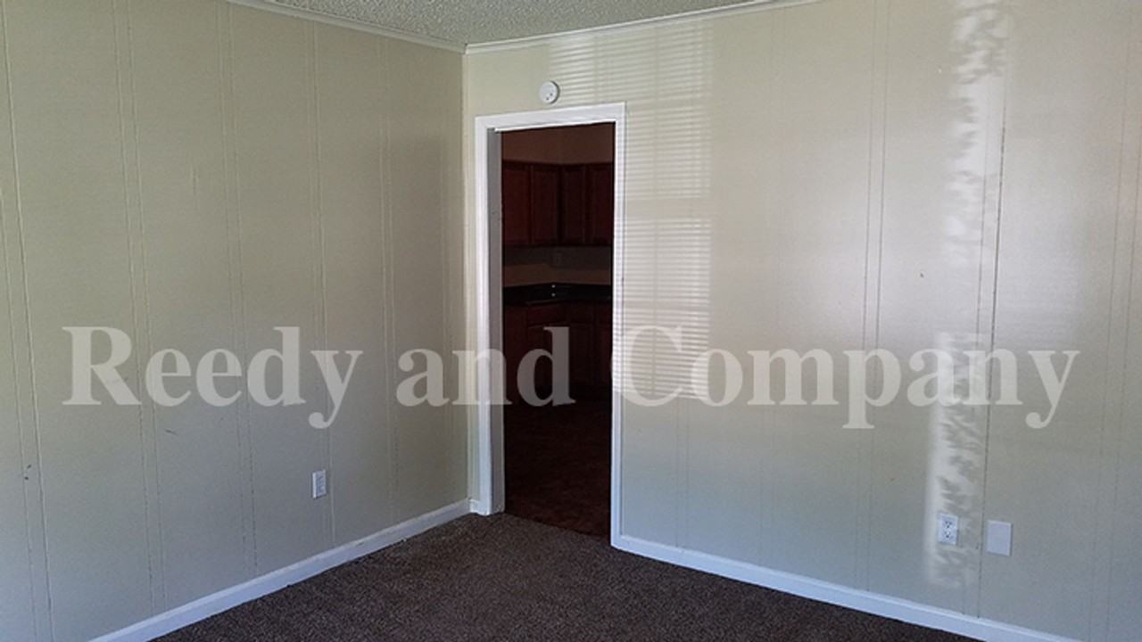4210 Clydesdale Dr - Photo 3 of 16