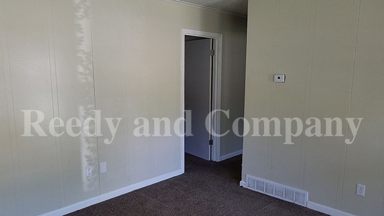 4210 Clydesdale Dr - Photo 4 of 16