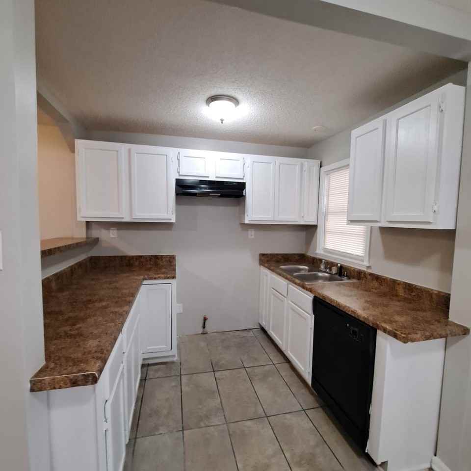 4514 Dunn Ave - Photo 4 of 9