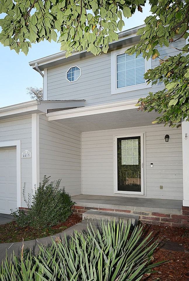 4413 S 176th Ave - Photo 4 of 38
