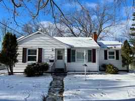 featured image of 806 Lake St