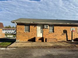 featured image of 600 Crestview Dr