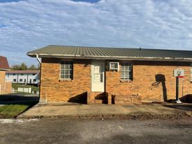 600 Crestview Dr 1-8 - Photo 1 of 1