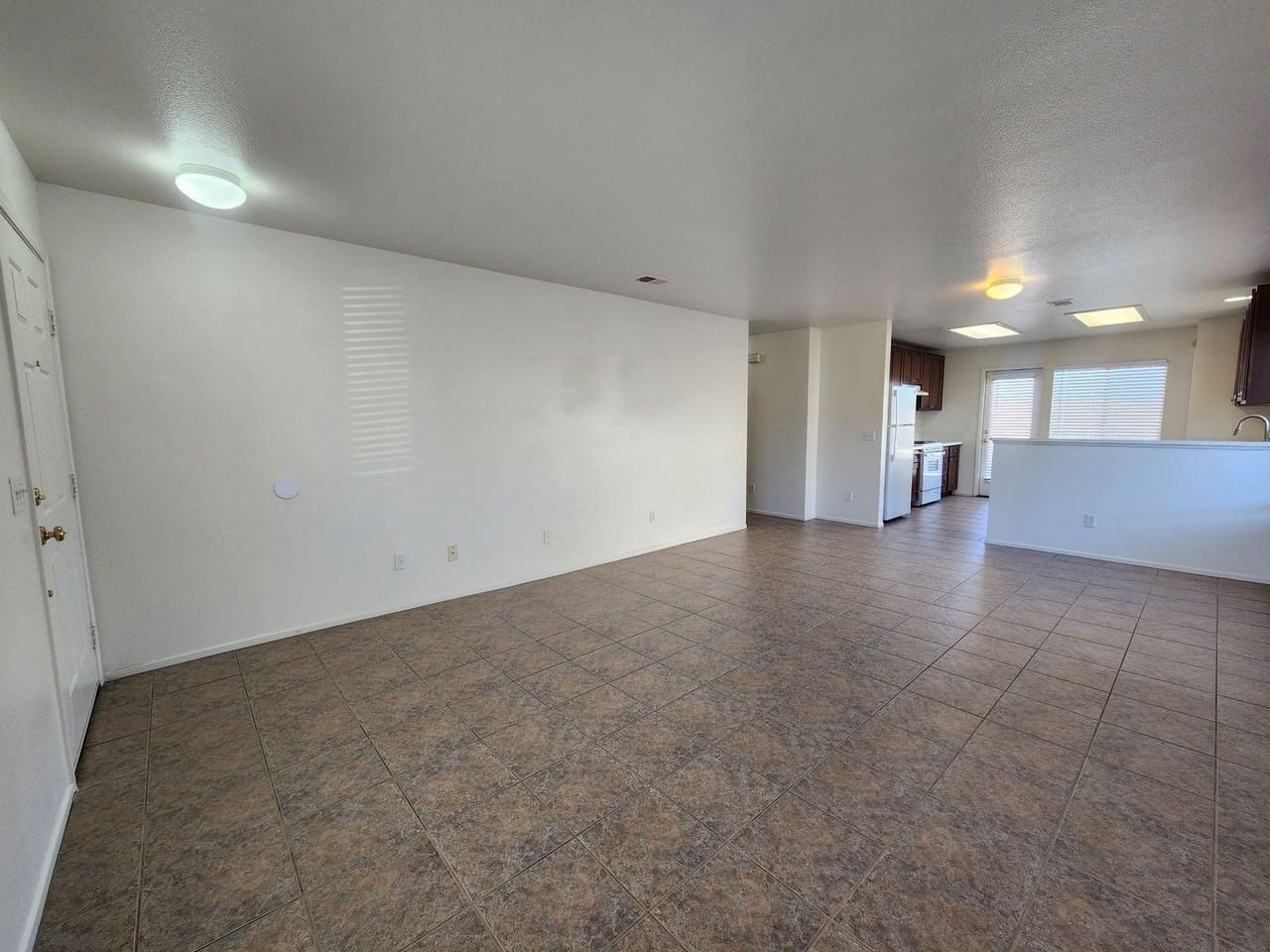 71516 Florida Dr - Photo 2 of 20