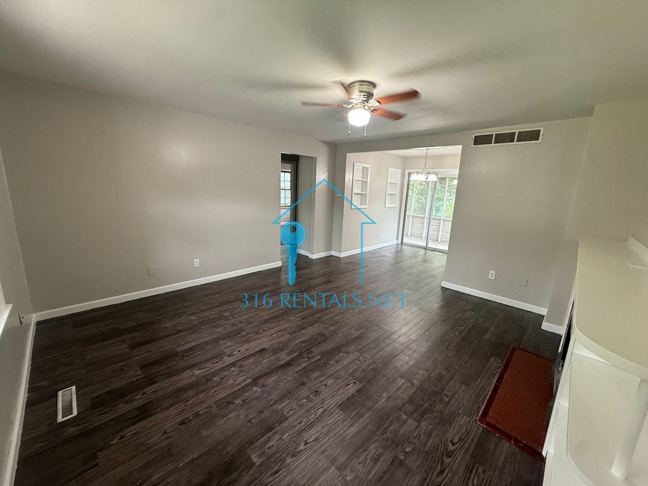 2925 E Pawnee St - Photo 3 of 16