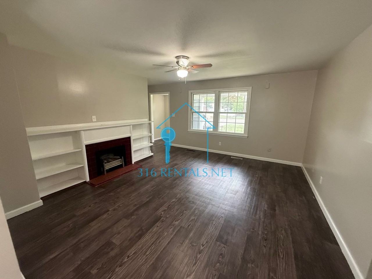 2925 E Pawnee St - Photo 4 of 16