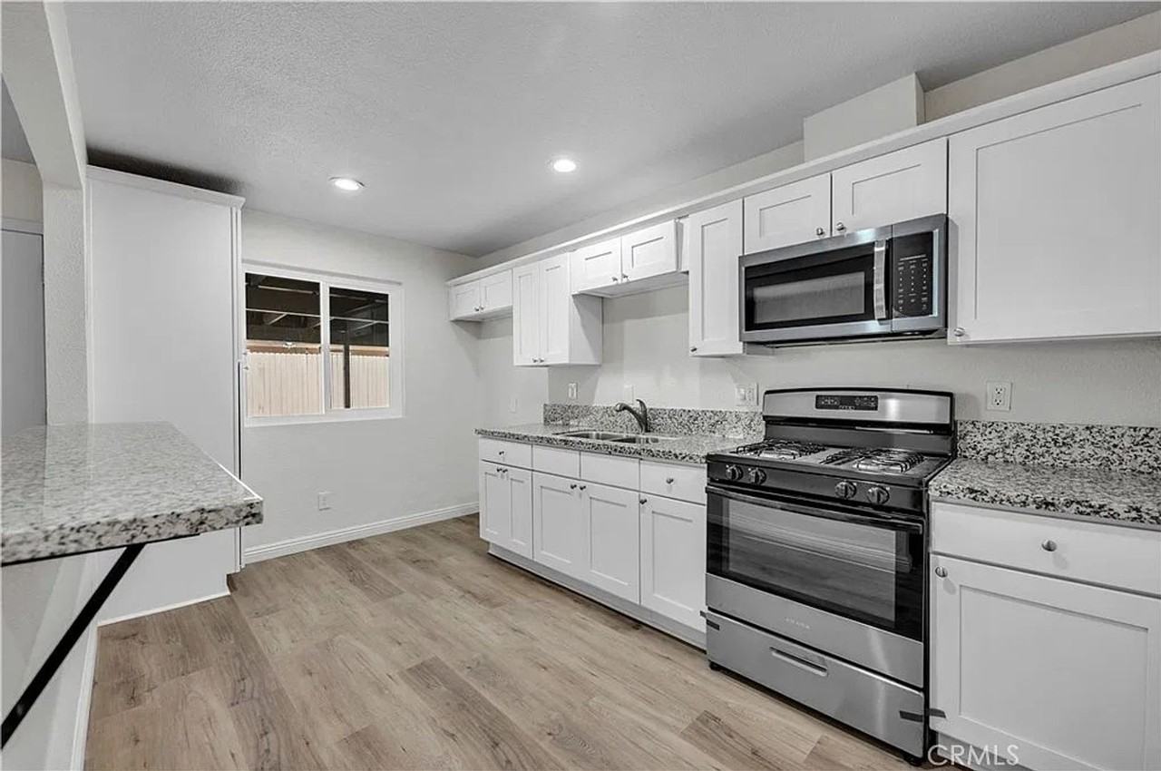 470 W Kimball Ave #6 - Photo 4 of 8