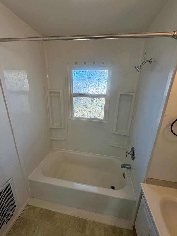 2033 Reclamation Ave - Photo 5 of 11