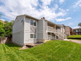 featured image of 2906 Straus Ln