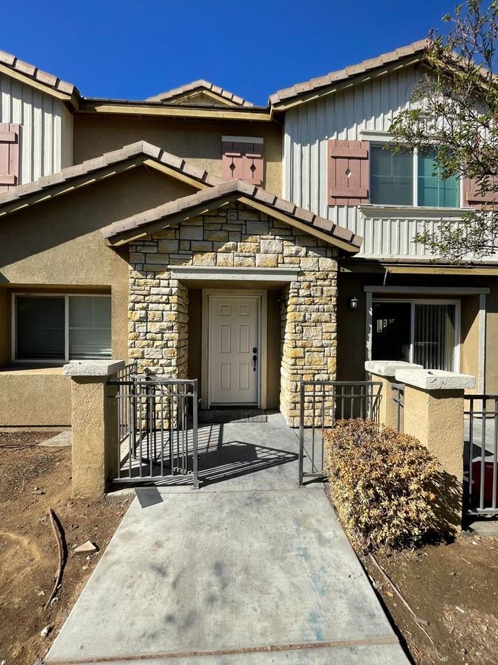 15669 Lasselle St #92 - Photo 4 of 8