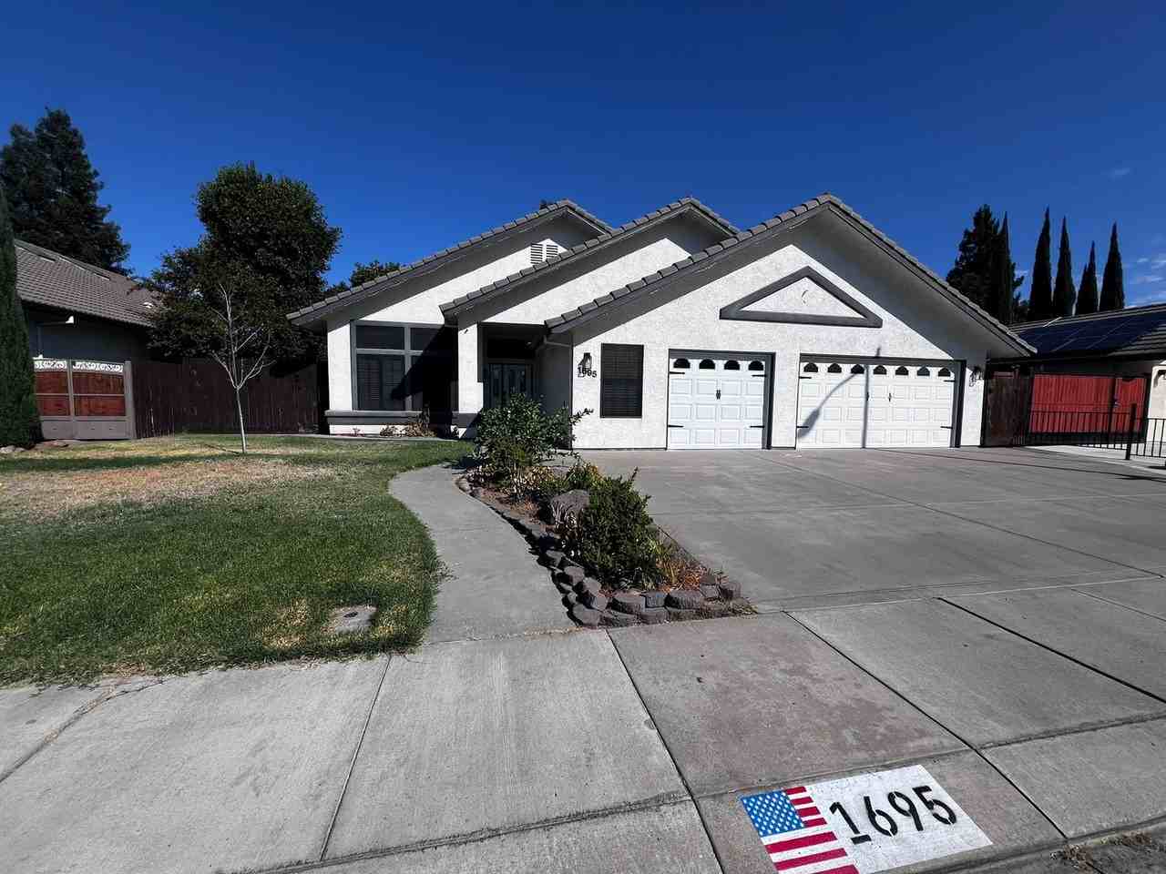 1695 Klondike Way