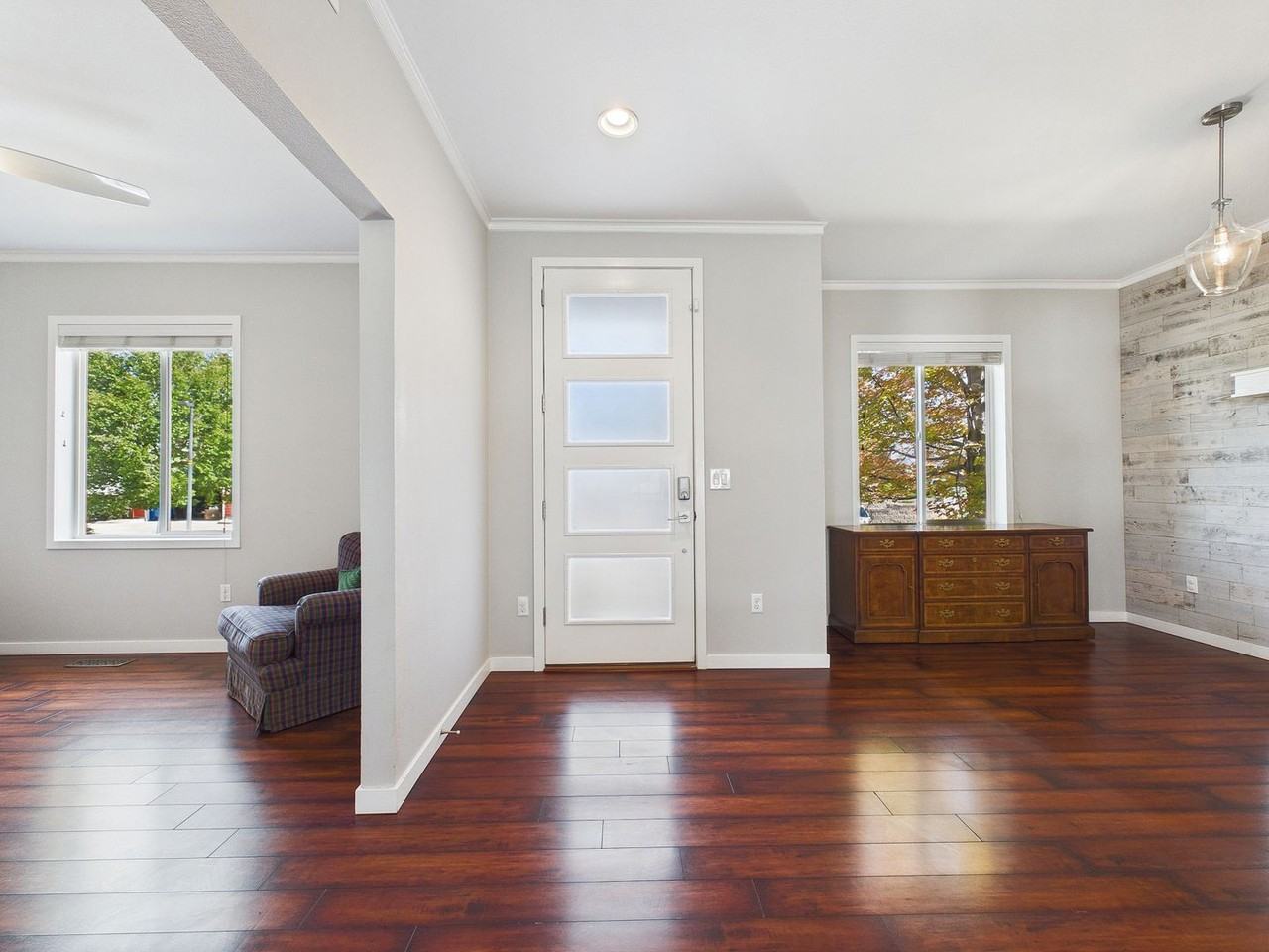 3328 Cranston Cir - Photo 5 of 41